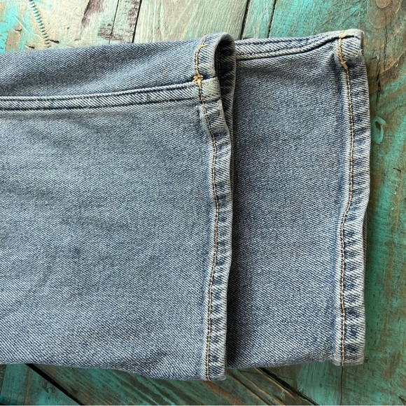 Hollister Ultra High Rise Dad Jean Size 25 - Picture 12 of 16